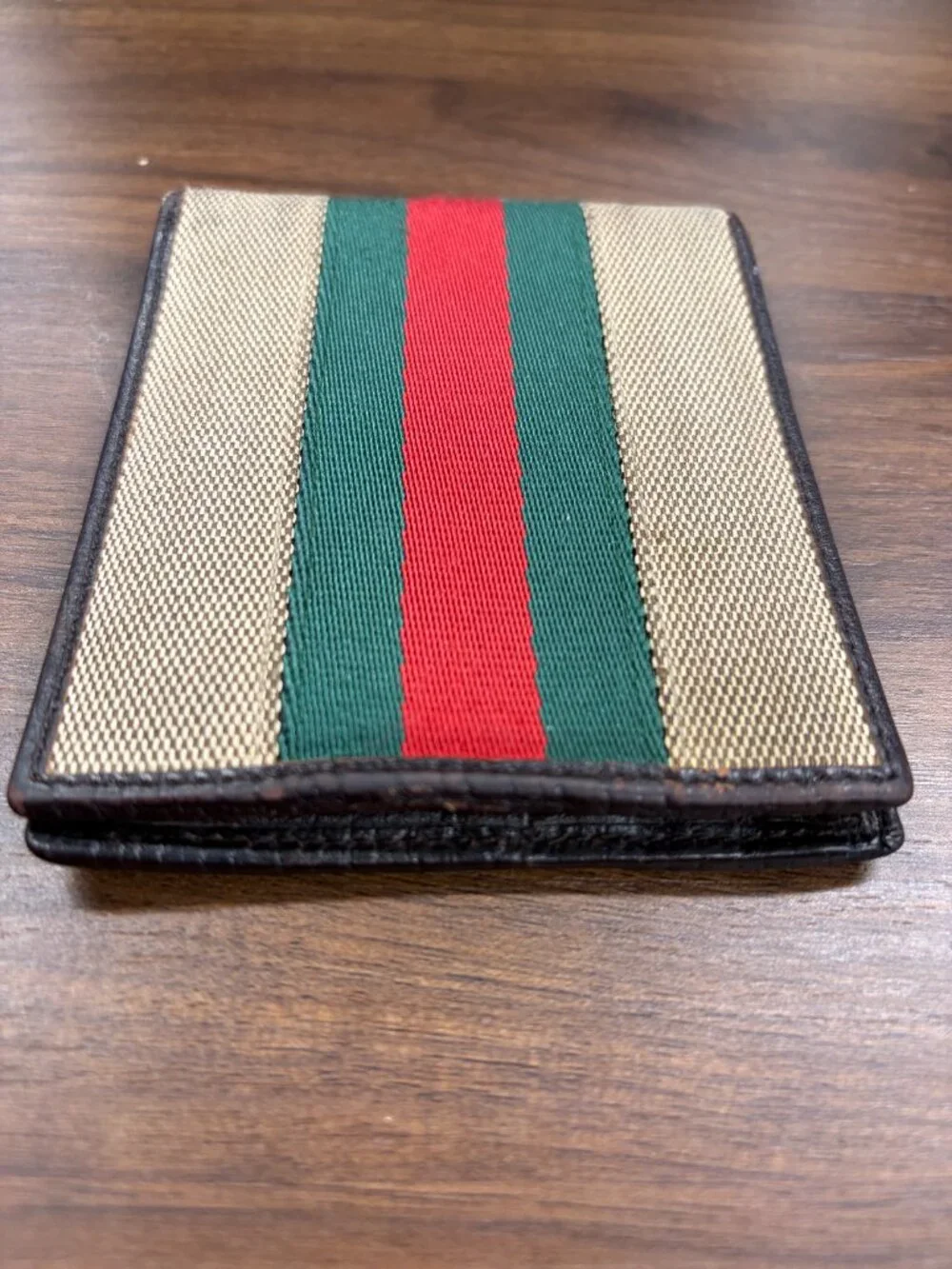 Gucci Men's Striped Bifold Wallet + Extremely Rare